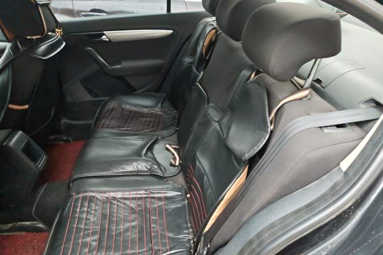 Used Volkswagen Lavida 2013 Revised Classic 1.6L Manual Fashion Edition Left Rear Seat