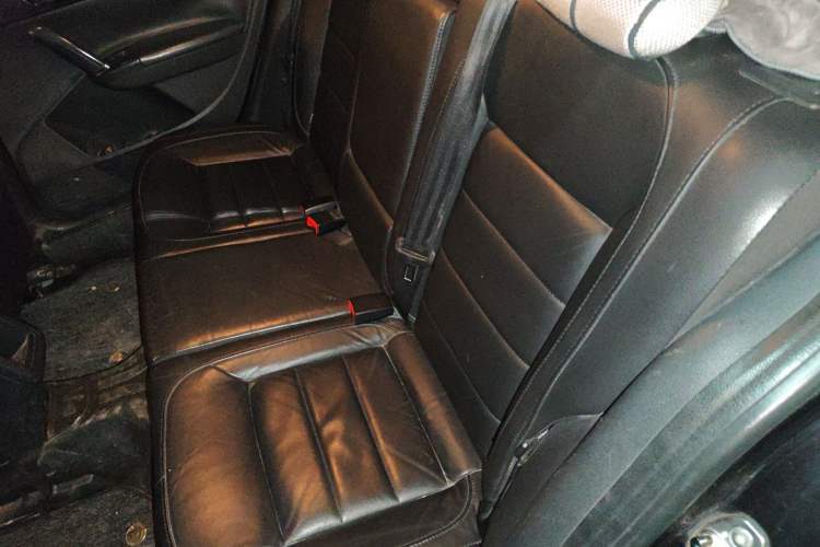Used Volkswagen Lavida 2013 1.6L Automatic Comfort Edition Left Rear Seat