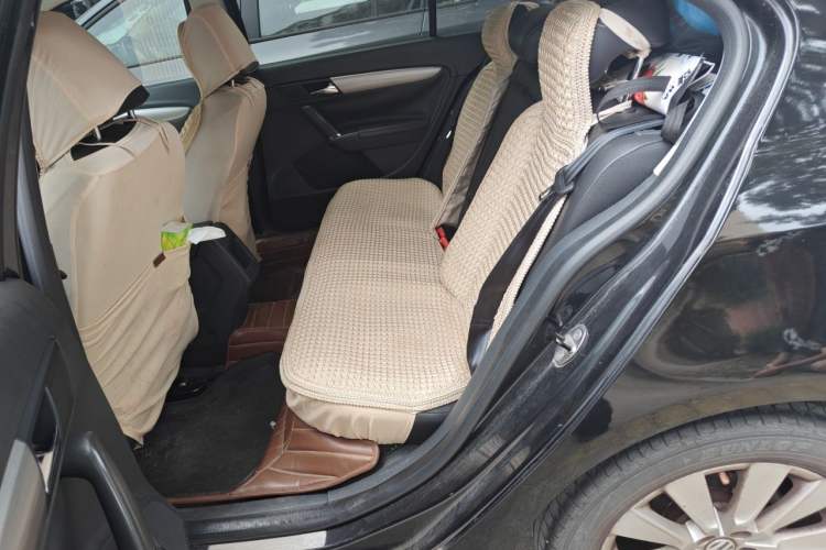 Used Volkswagen Lavida 2013 1.6L Manual Comfort Edition Left Rear Seat