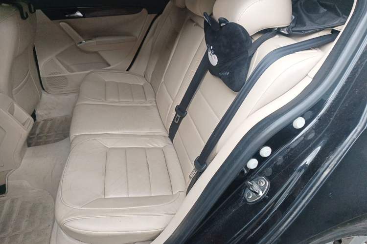 Used Volkswagen Lavida 2013 1.4TSI DSG Comfort Edition Left Rear Seat