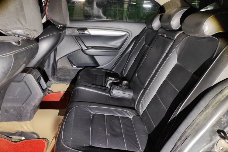 Used Volkswagen Lavida 2013 1.6L Manual Comfort Edition Left Rear Seat