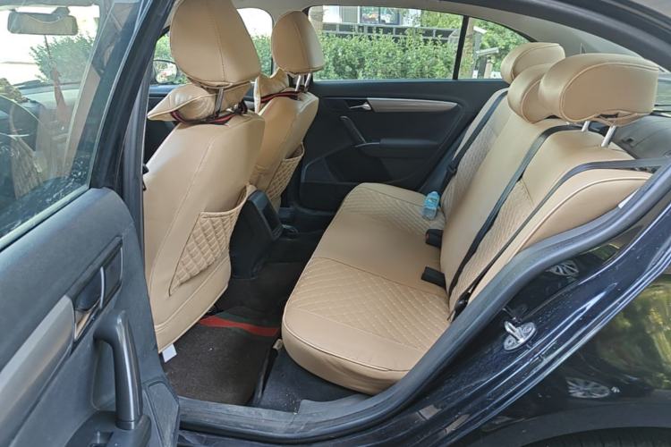 Used Volkswagen Lavida 2013 Revised Classic 1.6L Manual Fashion Edition Left Rear Seat
