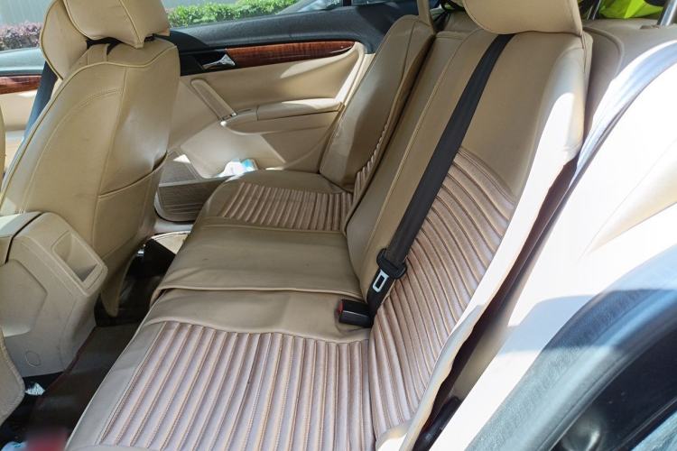 Used Volkswagen Lavida 2013 1.6L Automatic Comfort Edition Left Rear Seat