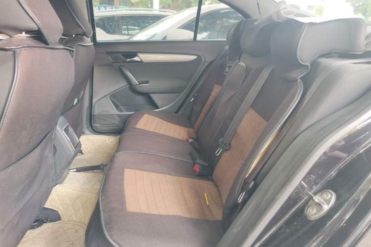 Used Volkswagen Lavida 2013 Revised Classic 1.6L Automatic Fashion Edition Left Rear Seat