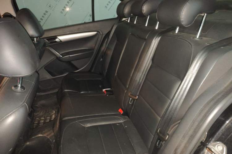 Used Volkswagen Lavida 2013 Revised Version 1.4 TSI DSG Comfort Edition Left Rear Seat