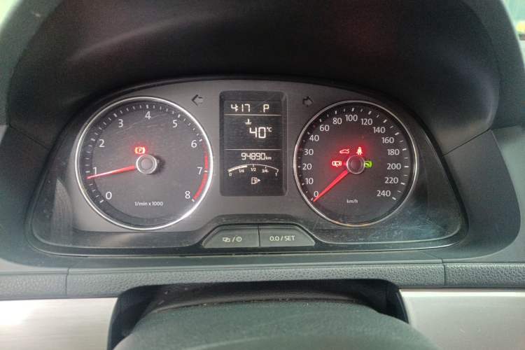 Used Volkswagen Lavida 2013 Restyled Classic 1.6L Automatic Comfort Edition Odometer Close Up
