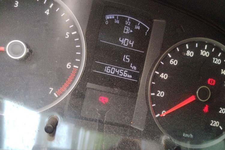 Used Volkswagen Lavida 2013 Classic 1.6L Manual Fashion Edition Odometer Close Up