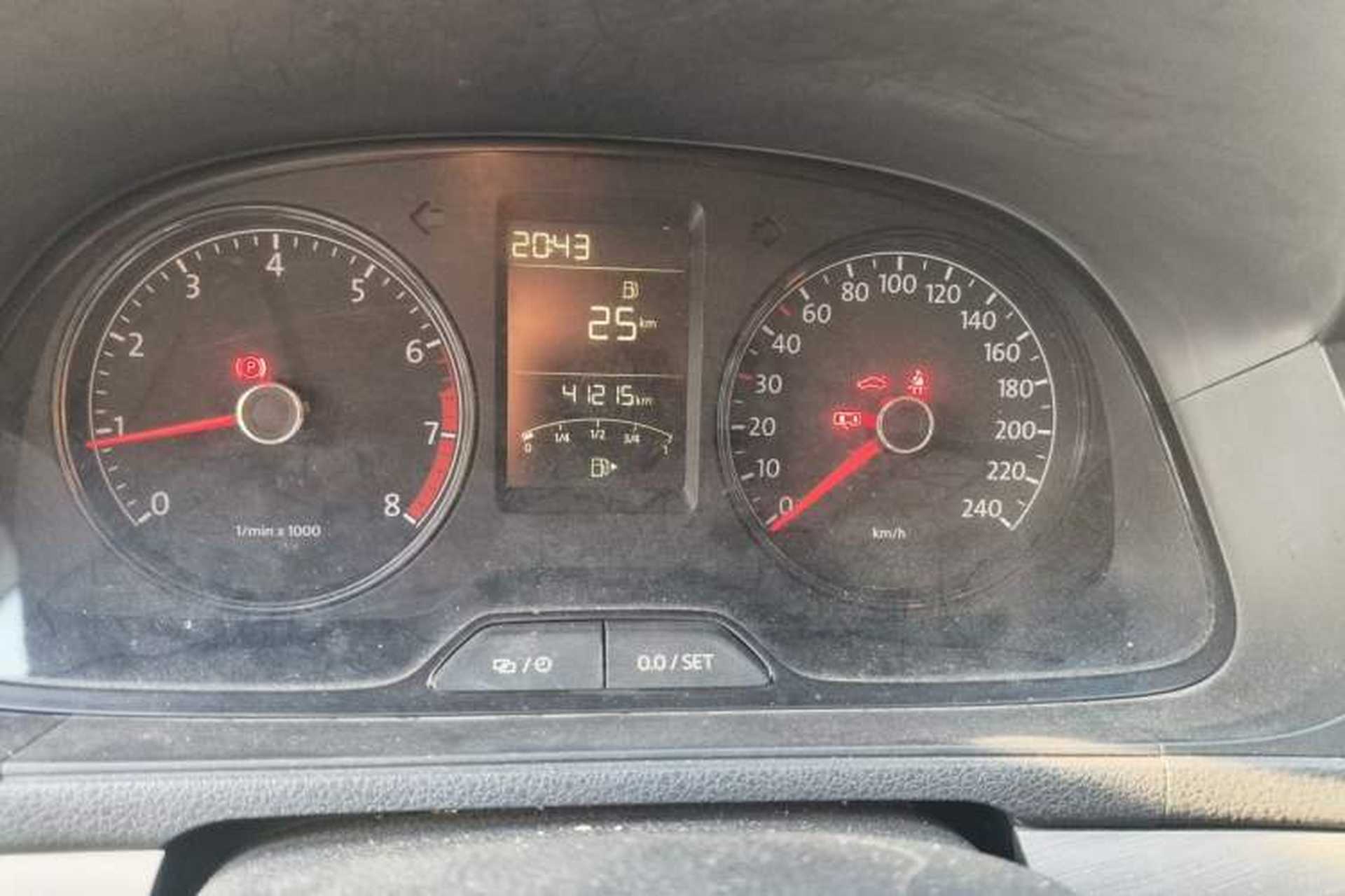 Used Volkswagen Lavida 2013 Revised Classic 1.6L Manual Fashion Edition Odometer Close Up