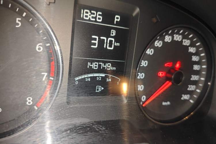 Used Volkswagen Lavida 2013 Restyled Classic 1.6L Automatic Comfort Edition Odometer Close Up