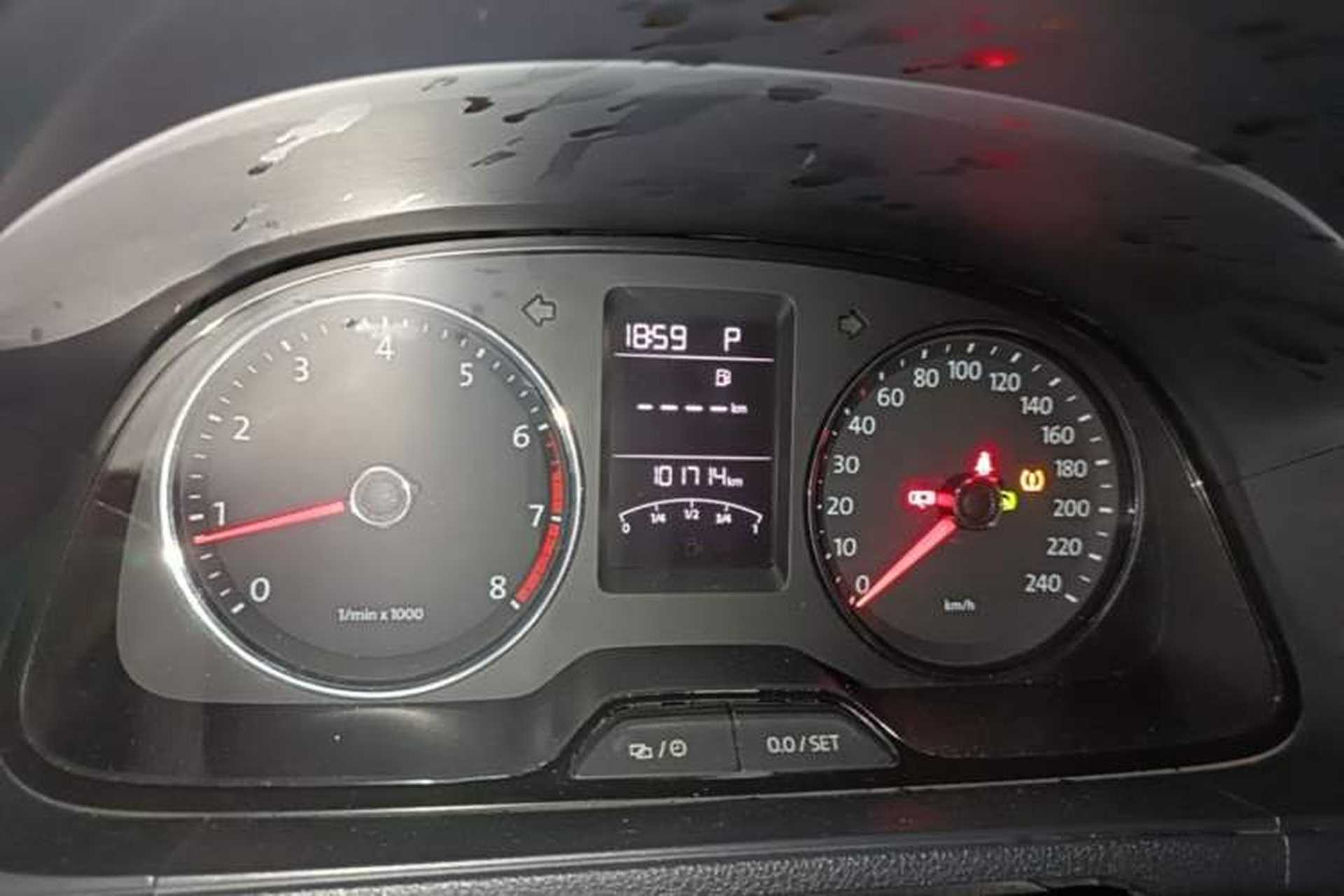 Used Volkswagen Lavida 2013 Restyled Classic 1.6L Automatic Comfort Edition Odometer Close Up