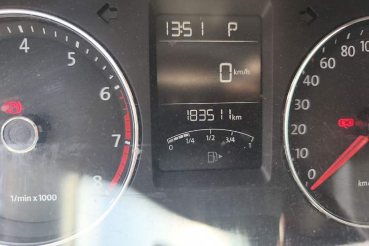 Used Volkswagen Lavida 2013 1.6L Automatic Comfort Edition Odometer Close Up