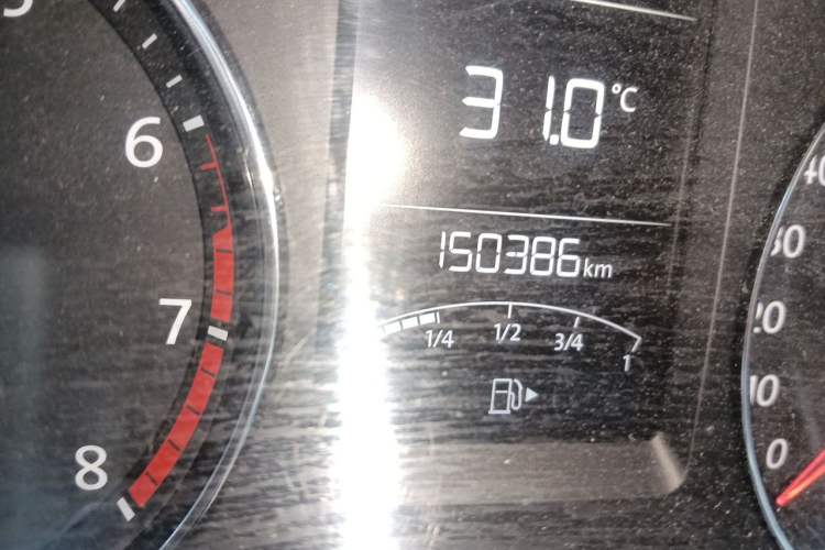 Used Volkswagen Lavida 2013 Revised Version 1.6L Automatic Luxury Edition Odometer Close Up