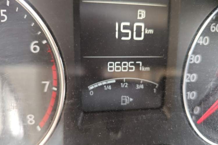 Used Volkswagen Lavida 2013 Restyled Classic 1.6L Manual Comfort Edition Odometer Close Up