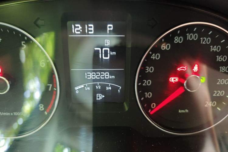 Used Volkswagen Lavida 2013 Restyled Classic 1.6L Automatic Comfort Edition Odometer Close Up