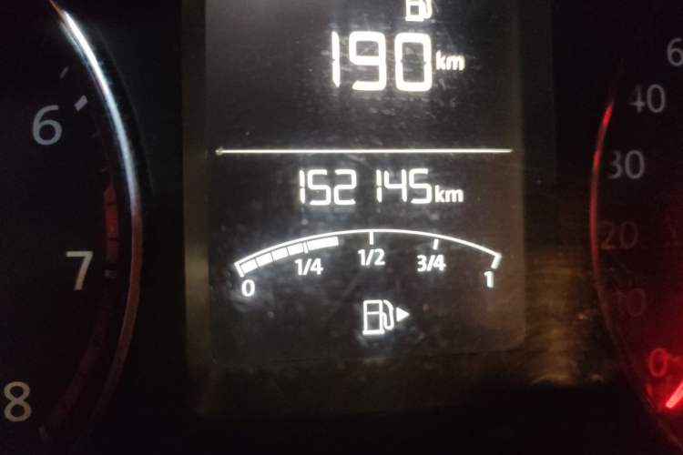 Used Volkswagen Lavida 2013 1.4TSI Manual Comfort Edition Odometer Close Up