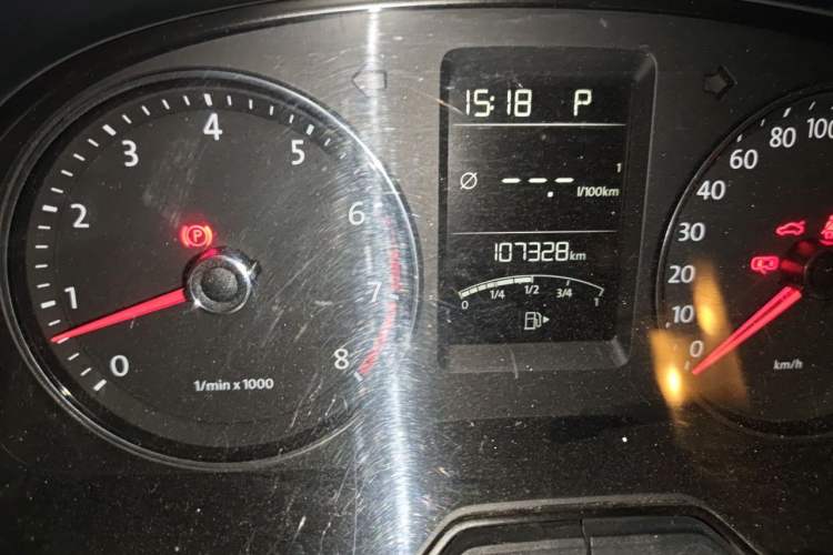 Used Volkswagen Lavida 2013 Revised Version 1.4 TSI DSG Comfort Edition Odometer Close Up