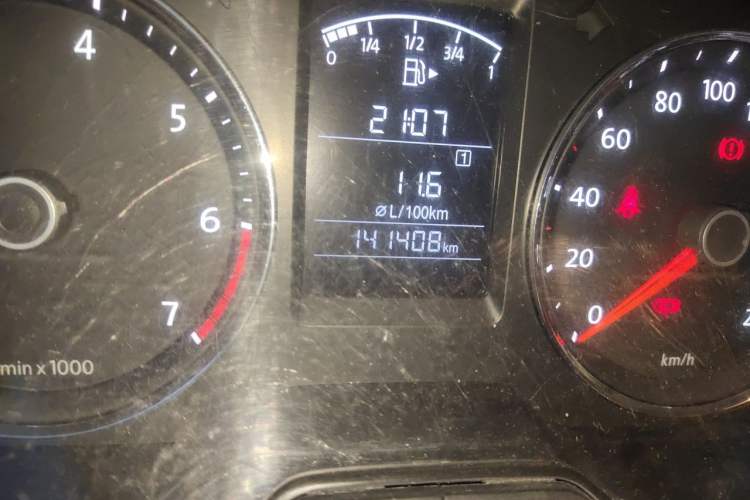 Used Volkswagen Lavida 2013 1.6L Manual Comfort Edition Odometer Close Up