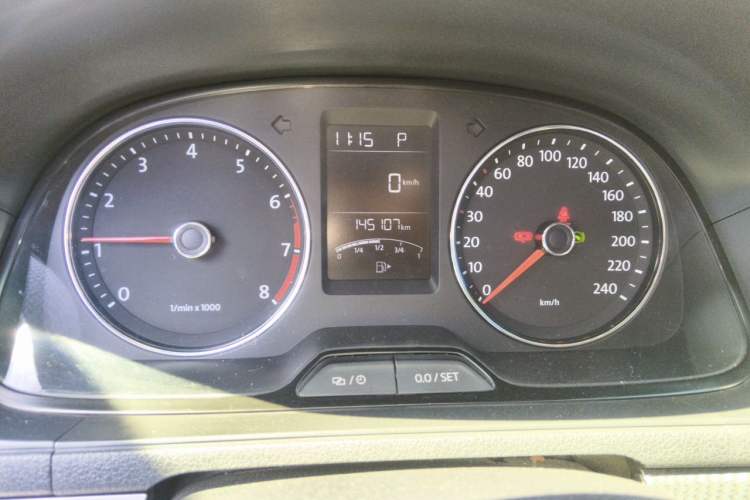 Used Volkswagen Lavida 2013 Revised Version 1.4 TSI DSG Comfort Edition Odometer Close Up