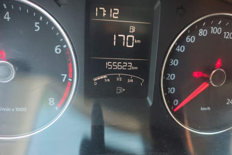 Used Volkswagen Lavida 2013 Restyled Classic 1.6L Manual Comfort Edition Odometer Close Up