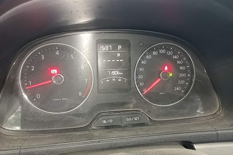 Used Volkswagen Lavida 2013 Restyled Classic 1.6L Automatic Comfort Edition Odometer Close Up