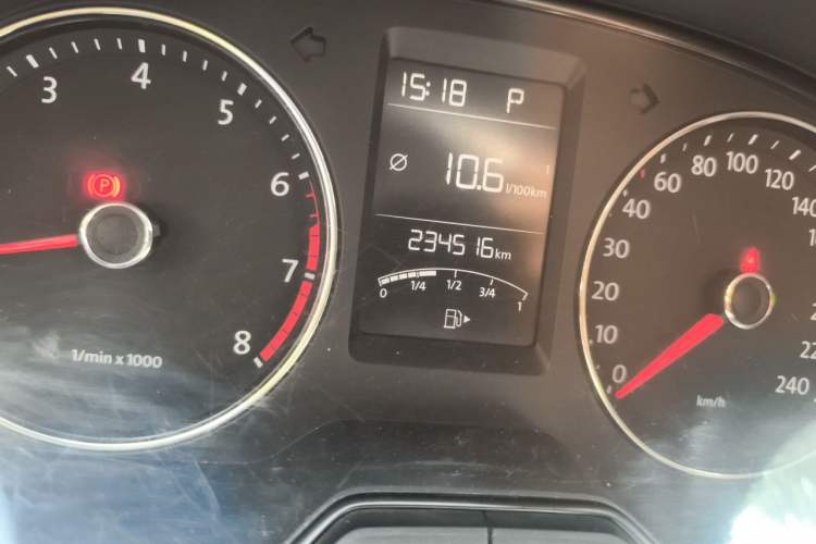 Used Volkswagen Lavida 2013 Restyled Classic 1.6L Automatic Comfort Edition Odometer Close Up