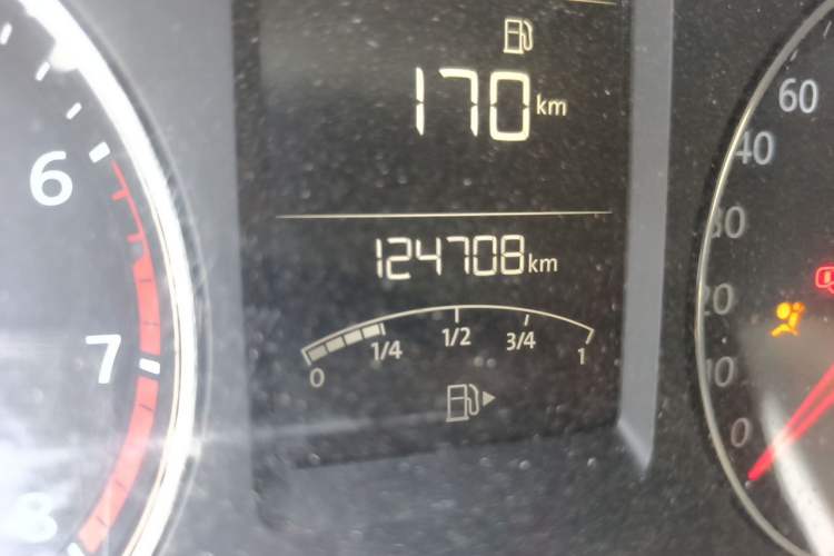 Used Volkswagen Lavida 2013 1.6L Manual Comfort Edition Odometer Close Up
