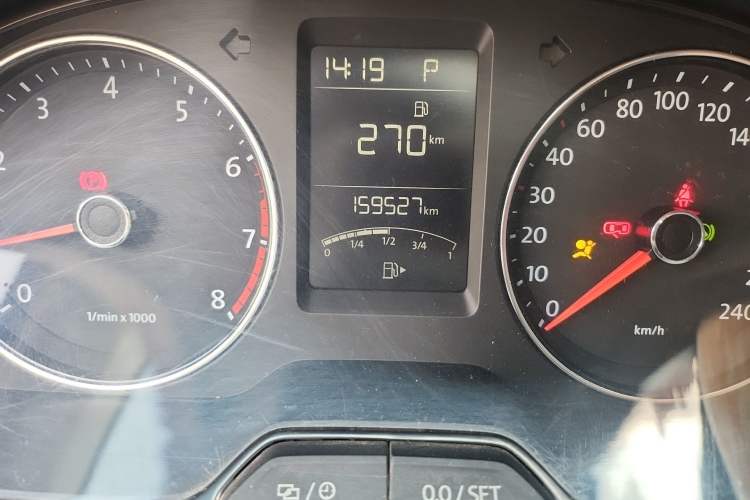 Used Volkswagen Lavida 2013 Restyled Classic 1.6L Automatic Comfort Edition Odometer Close Up