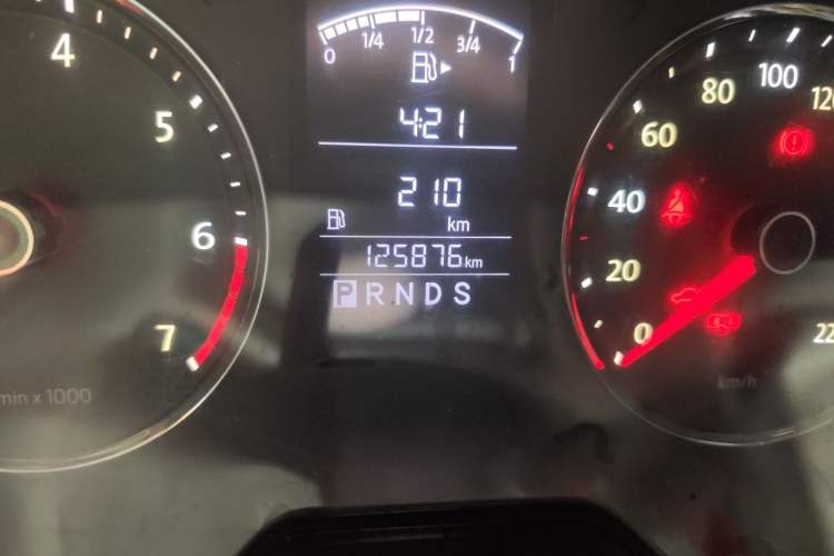 Used Volkswagen Lavida 2013 1.6L Automatic Comfort Edition Odometer Close Up