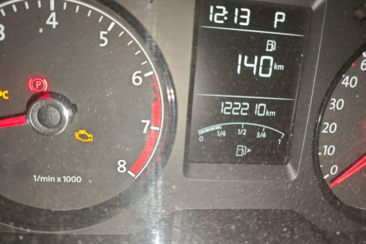 Used Volkswagen Lavida 2013 Revised Classic 1.6L Automatic Fashion Edition Odometer Close Up