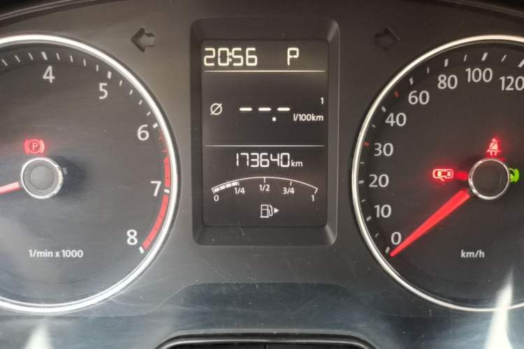 Used Volkswagen Lavida 2013 Restyled Classic 1.6L Automatic Comfort Edition Odometer Close Up