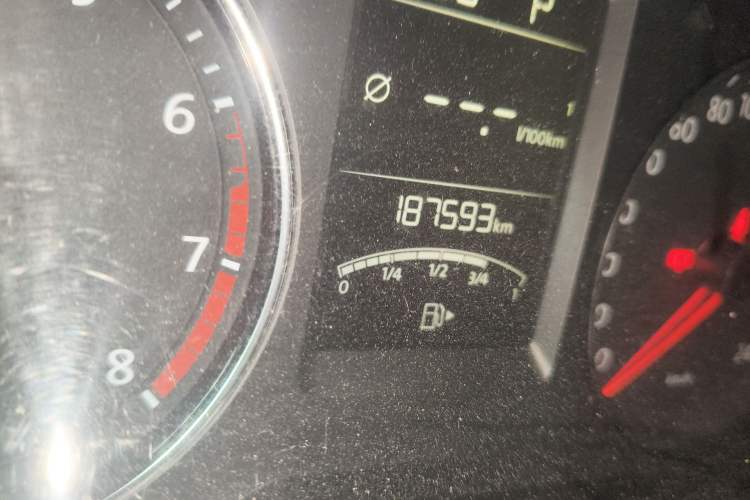 Used Volkswagen Lavida 2013 Restyled Classic 1.6L Automatic Comfort Edition Odometer Close Up