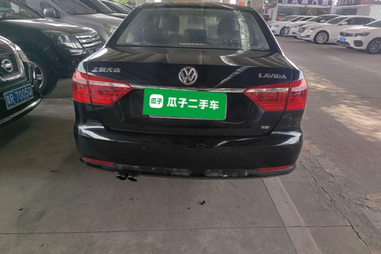 Used Volkswagen Lavida 2013 Revised Version 1.4 TSI DSG Comfort Edition Rear
