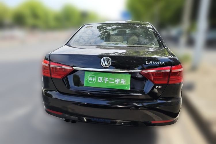 Used Volkswagen Lavida 2013 1.4TSI Manual Comfort Edition Rear
