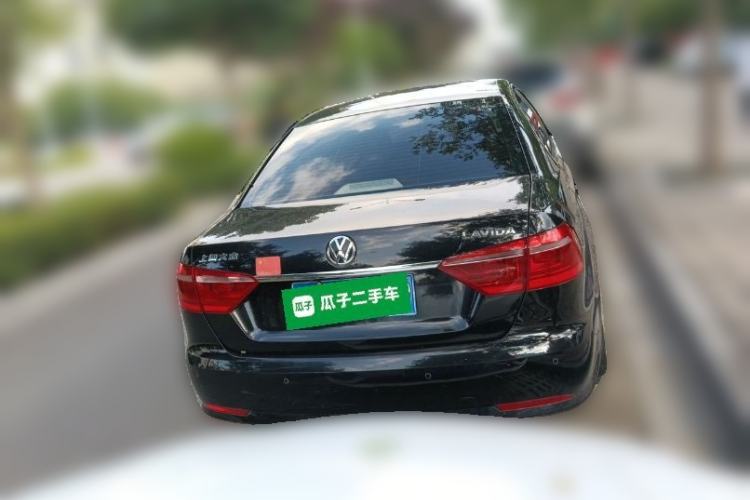 Used Volkswagen Lavida 2013 Revised Version 1.6L Automatic Luxury Edition Rear