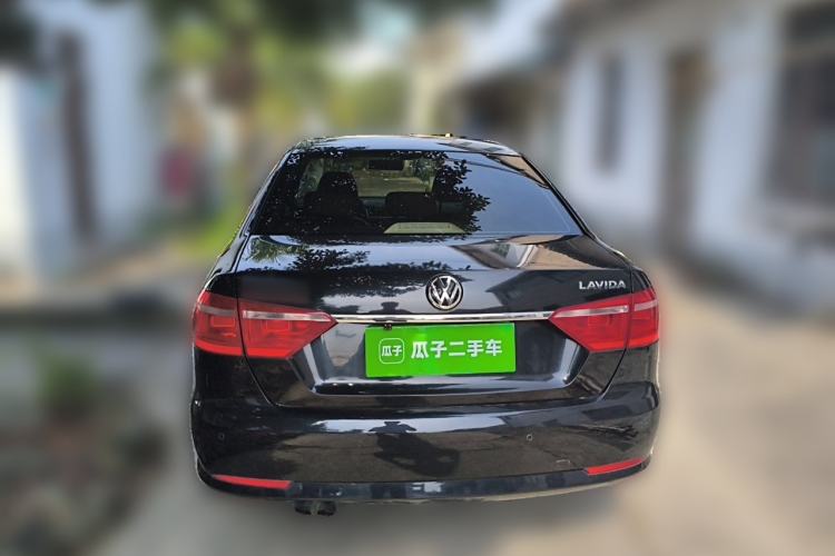 Used Volkswagen Lavida 2013 Revised Version 1.4 TSI DSG Comfort Edition Rear