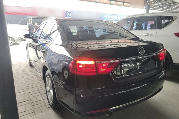Used Volkswagen Lavida 2013 Revised Classic 1.6L Manual Fashion Edition Rear Left 45 Deg