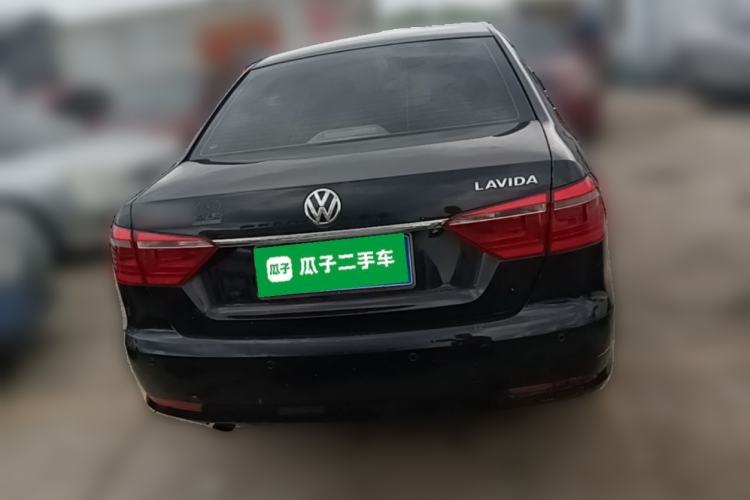 Used Volkswagen Lavida 2013 1.6L Manual Fashion Edition Rear