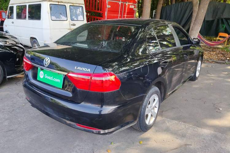 Used Volkswagen Lavida 2013 Revised Classic 1.6L Automatic Fashion Edition Rear Right 45 Deg