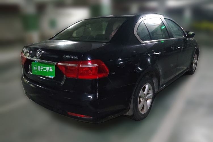 Used Volkswagen Lavida 2013 Revised Classic 1.6L Manual Fashion Edition Rear Right 45 Deg