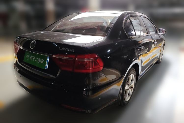 Used Volkswagen Lavida 2013 Revised Classic 1.6L Manual Fashion Edition Rear Right 45 Deg