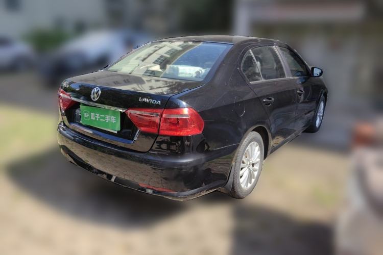 Used Volkswagen Lavida 2013 Revised Version 1.6L Automatic Luxury Edition Rear Right 45 Deg