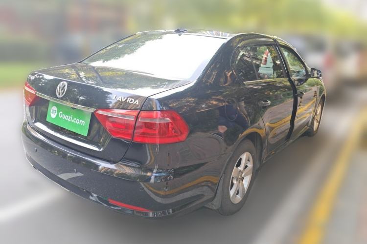 Used Volkswagen Lavida 2013 Revised Classic 1.6L Manual Fashion Edition Rear Right 45 Deg