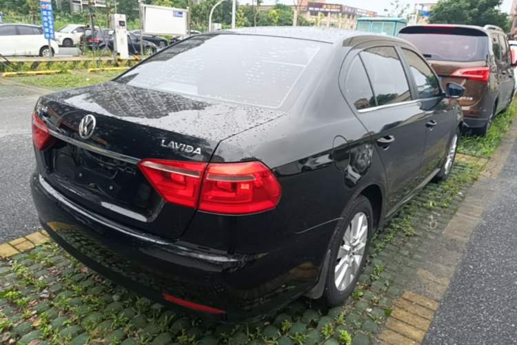 Used Volkswagen Lavida 2013 Restyled Classic 1.6L Automatic Comfort Edition Rear Right 45 Deg