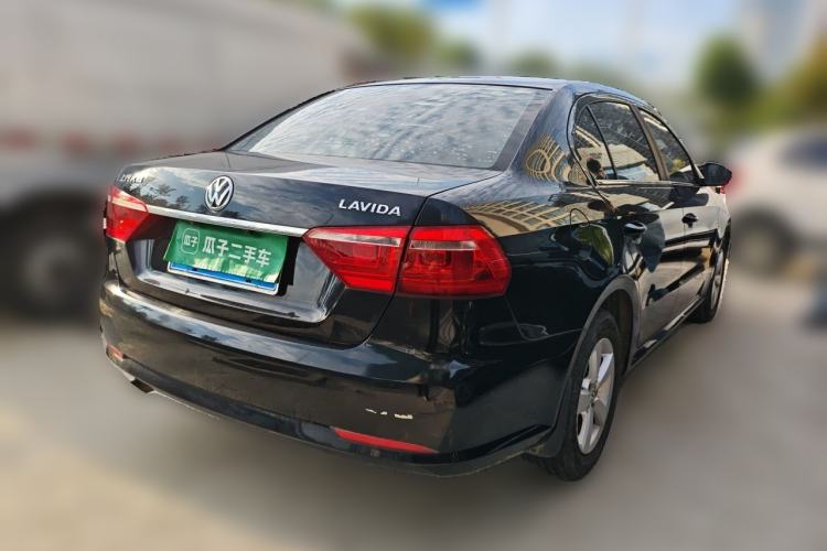 Used Volkswagen Lavida 2013 Revised Classic 1.6L Automatic Fashion Edition Rear Right 45 Deg