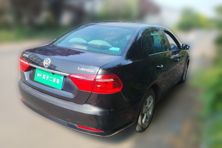 Used Volkswagen Lavida 2013 Revised Classic 1.6L Manual Fashion Edition Rear Right 45 Deg