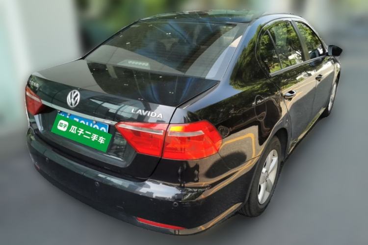 Used Volkswagen Lavida 2013 Revised Classic 1.6L Automatic Fashion Edition Rear Right 45 Deg