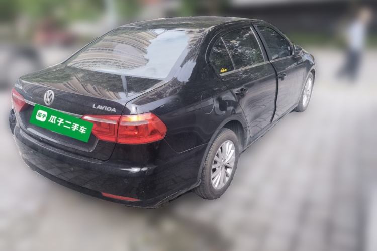 Used Volkswagen Lavida 2013 Revised Version 1.6L Automatic Luxury Edition Rear Right 45 Deg