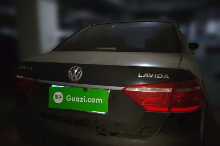 Used Volkswagen Lavida 2013 1.6L Manual Comfort Edition Rear