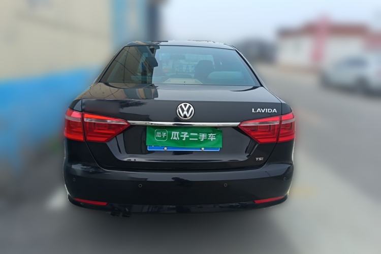 Used Volkswagen Lavida 2013 Revised Version 1.4 TSI DSG Comfort Edition Rear