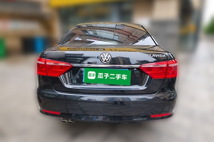 Used Volkswagen Lavida 2013 1.4TSI Manual Comfort Edition Rear